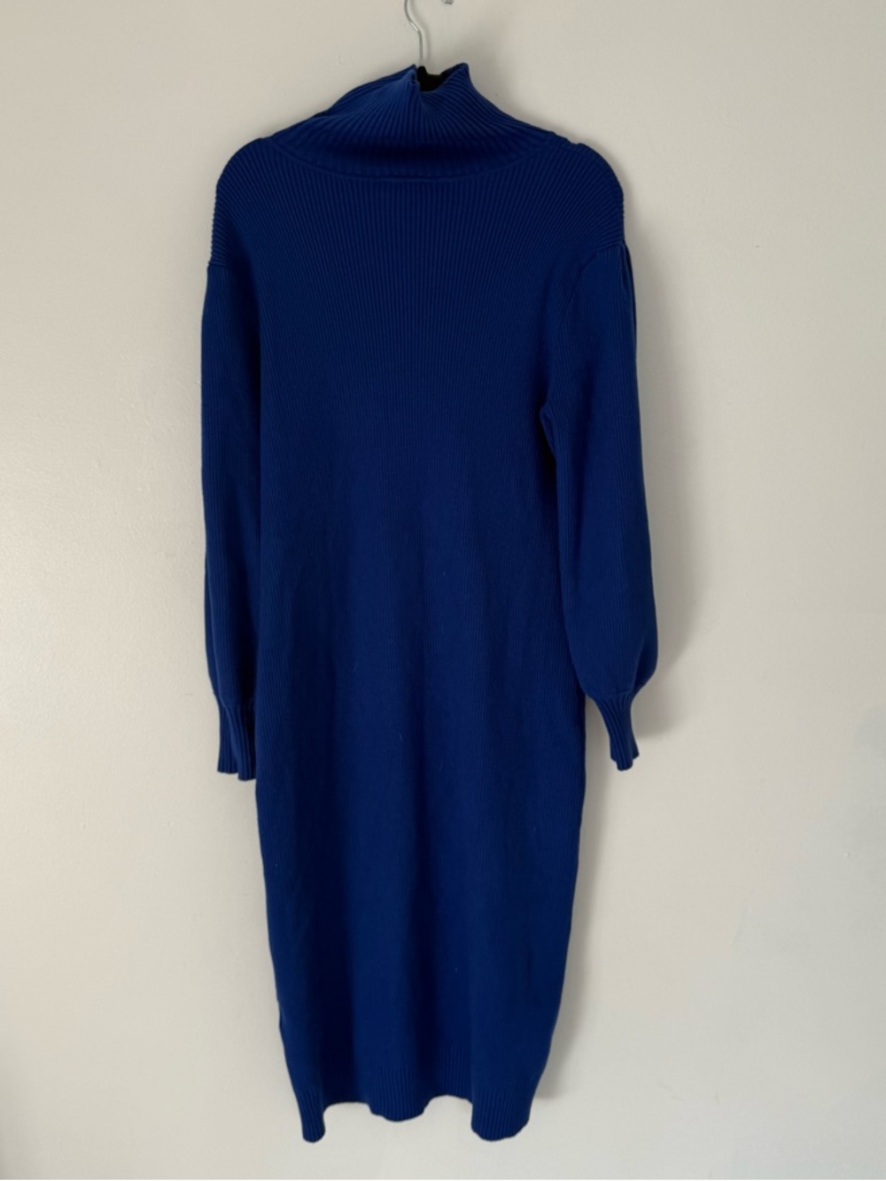 Farm Rio Dress Heart Neckline Midi Knit Sweater Dress in Royal Blue - Picture 6 of 7